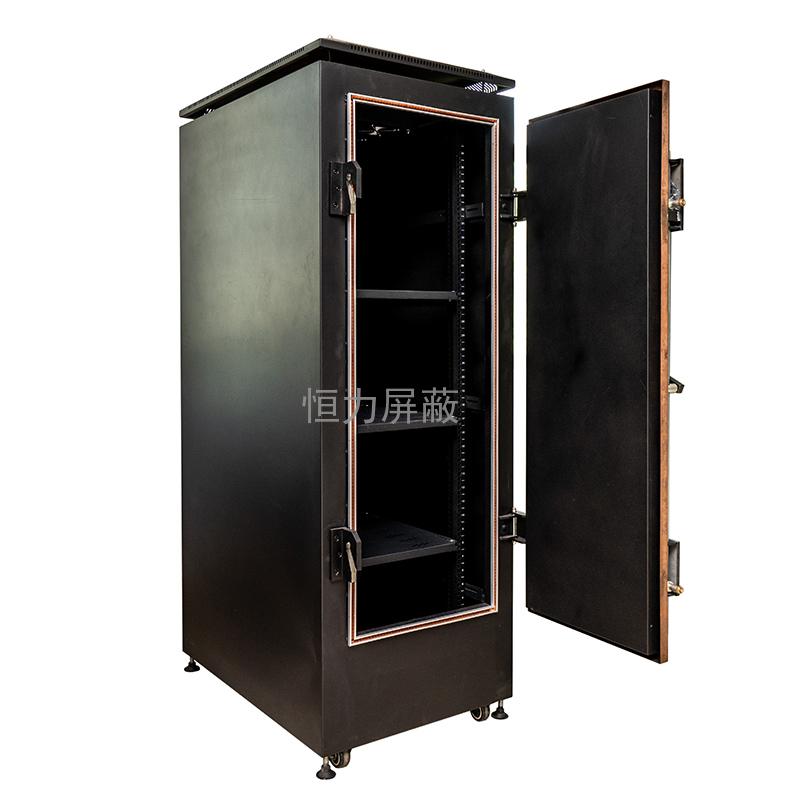 使用屏蔽機(jī)房時(shí)必須注意這些問(wèn)題 使用屏蔽機(jī)房時(shí)必須注意這些問(wèn)題